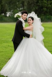 -莫兰迪婚纱摄影