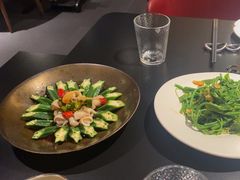 -鲜入唯煮·港式海鲜牛肉火锅(金宝街店)