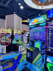 -多奇妙乐园·淘气堡·电玩·抓娃娃(海口吾悦店)