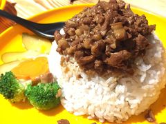 卤肉饭-散德行小酒馆