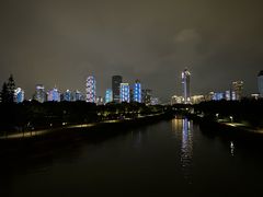 -万绿园