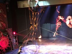 -工人俱乐部剧场杂技表演