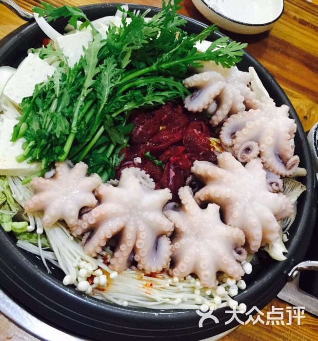 八爪鱼牛肉火锅