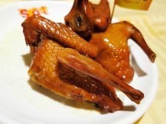 招牌烤乳鸽-石岐佬中山菜馆(张溪店)