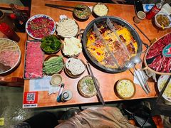 吊龙-周小明火锅(黑金冠社区店)