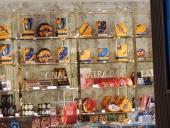 零售区-VENCHI 闻绮(北京国贸商城店)