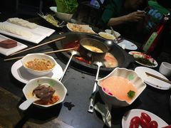 -怡品川宇火锅(宝立方店)