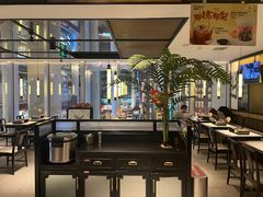 -江边城外烤全鱼(世茂广场店)