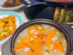 -阿瓦山寨·湘菜现炒·剁椒鱼头王(咸阳总店)