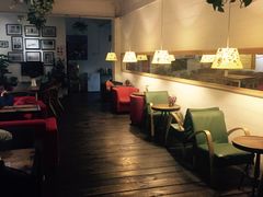 -拖板鞋咖啡旅行酒店(春熙路地铁站店)