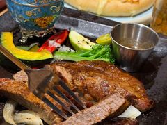 -米德维奇俄式西餐厅(西六道街店)