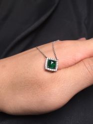 -威德钻石-克拉钻大本营(南京东路店)