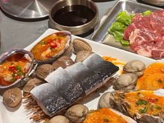 -围炉肉舍•炭烤活鳗•丹东海鲜烤肉(步行街店)