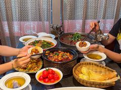 -万重锦·人文川菜馆(骡马市店)