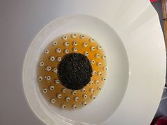 鱼子酱龙虾冻-L'ATELIER de Joel Robuchon(外滩18号店)