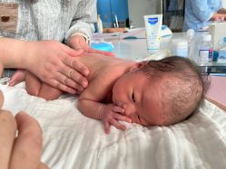 -菁幼月子会所(儿童医院店)