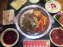 -大龙辣火锅·龙虾·烧烤(湖滨新天地店)