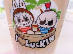 椰皇拿铁-瑞幸咖啡(1+1大厦店)