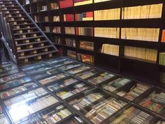 -钟书阁(松江泰晤士小镇店)