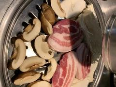 -韩聚屋韩国烤肉餐厅(新北万达店)