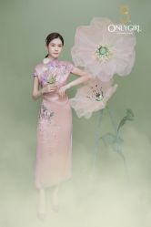 -onlygirl摄影美学馆高端定制(江滩店)