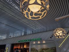 门面-星巴克(南京南站北夹层店)