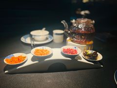 -凤凰湘语·平价海鲜餐厅(浦东旗舰店)