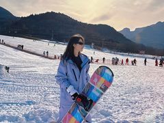 -济南卧虎山滑雪场
