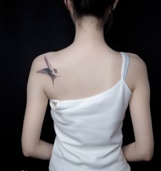 -AC TATTOO 纹身