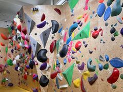 -问山MountQuest攀岩馆