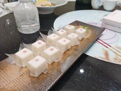 -香山湖家家宴(中山陵店)