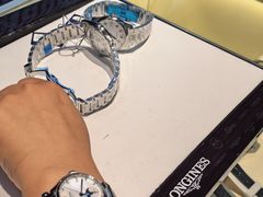 -亨得利钟表商店