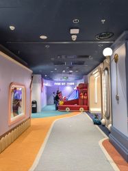 -奈尔宝家庭中心·亲子早教·派对餐厅(北京东坝万达店)