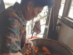 -芦茨金富饭庄·25年老字号·专做稻草鸡