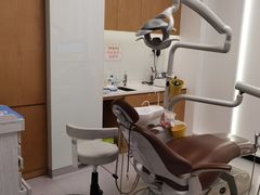 -齐玉齿科JADENTAL