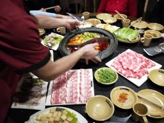 -唇辣号重庆老火锅(燕郊鑫乐汇店)