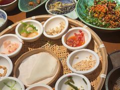 -包整·丝娃娃(一览甲秀楼风景店)