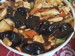 家常豆腐-何适山庄 ·可团建(水长城P2停车场店)