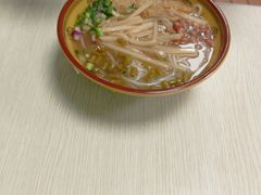 -忆螺巷螺蛳粉(步行街小巷店)