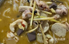 Pork Six Blessings Noodles