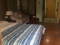 -寓米精品公寓(普君北路地铁站店)