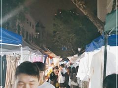 -吴山路夜市