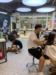 -PE SALON 
