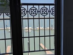 -22ºN BISTRO西餐&酒馆(石奥商业街店)