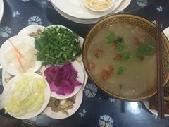 -桥香园云南过桥米线(金马碧鸡店)