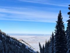 -丝绸之路山地度假区滑雪场