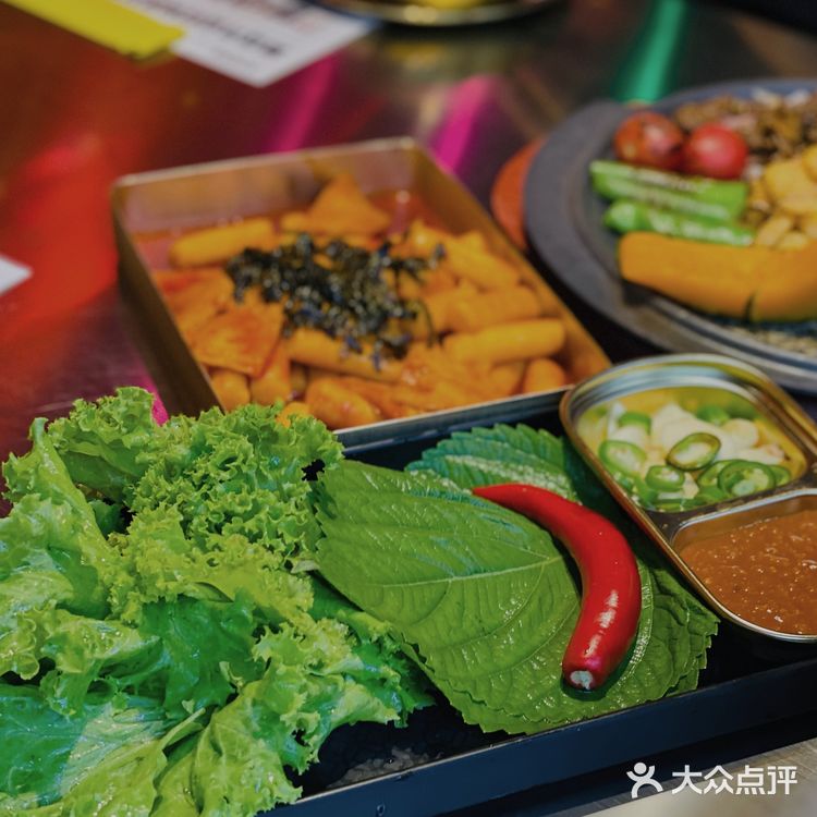 火爆的韩国烤肉小酒馆来万科啦丨大叹号·韩式烤肉·小酒馆
