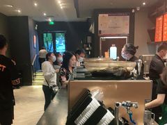 -星巴克臻选(南京金茂览秀城店)