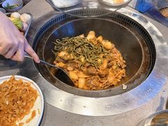 -山河屯铁锅炖·非遗东北菜(南山店)