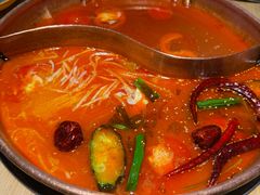 -洱火云南酸菜牛肉火锅(石景山当代商城店)